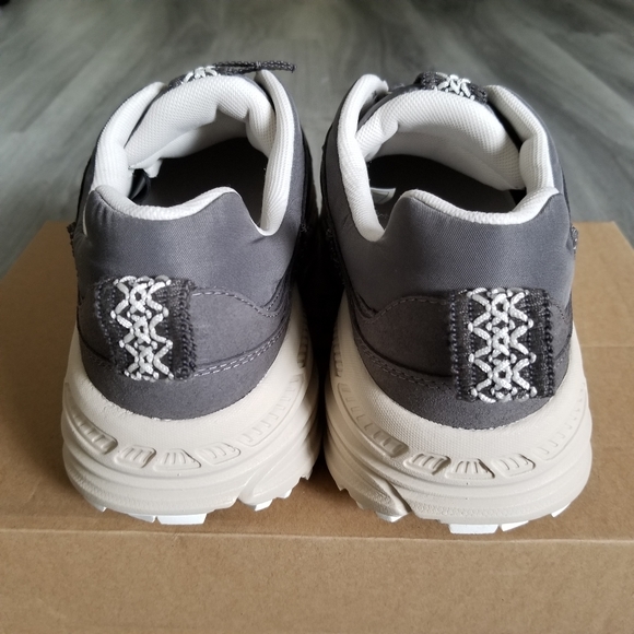 UGG CA805 ZIP Sneakers - Picture 6 of 9